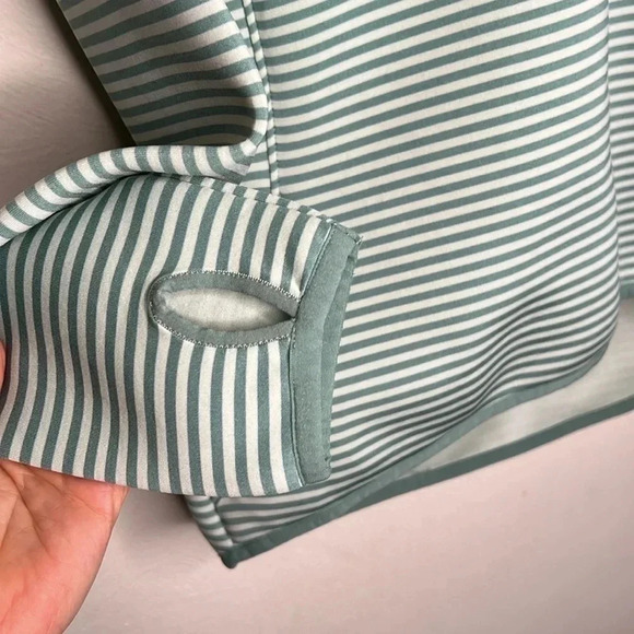 Columbia Omni Wick Castella Peak Striped Pullover Hoodie Sweatshirt Size M - Picture 6 of 9